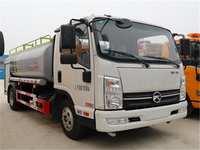 才10萬(wàn)出頭的國(guó)六凱馬新款灑水車