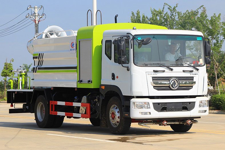 國(guó)六方罐東風(fēng)D9國(guó)六10噸多功能抑塵車(chē)