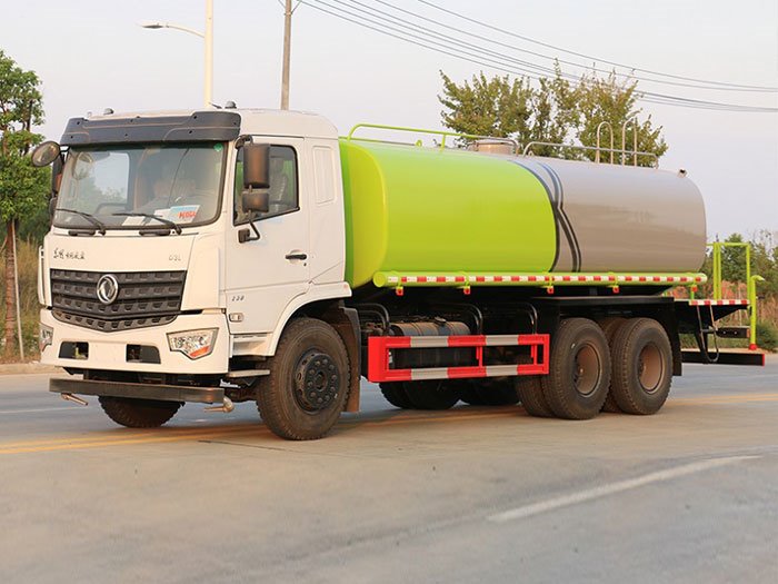 國六東風D3L后八輪20噸灑水車