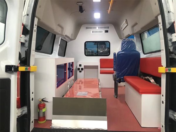 福特新全順V362中軸轉運型救護車/異形警燈
