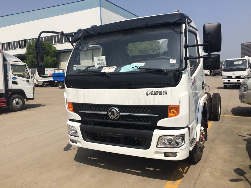 消防灑水車和普通噴灑車的區(qū)別