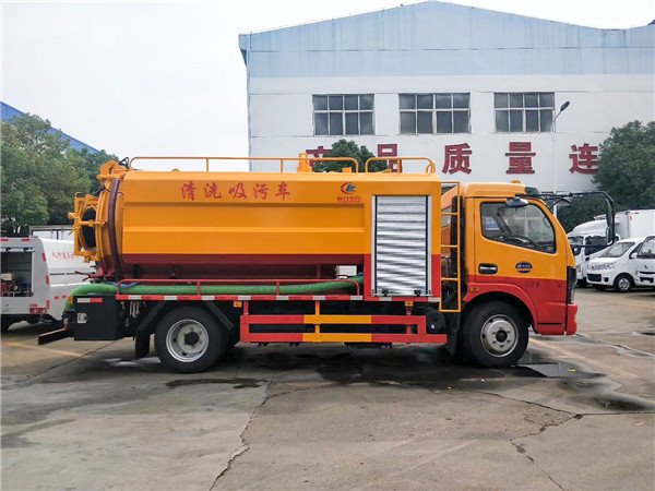 國(guó)六東風(fēng)凱普特10方清洗吸污車-一車兩用
