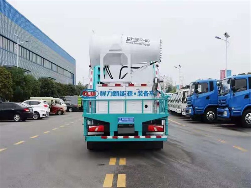 比亞迪T7B純電動霧炮車發(fā)車現(xiàn)場