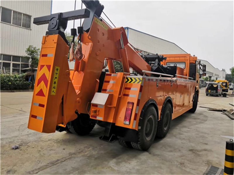 拖吊聯(lián)體清障車(chē)廠家報(bào)價(jià)十分不錯(cuò)