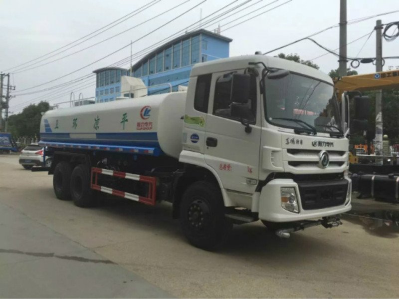 選購這款東風小三軸20噸綠化灑水車不會錯