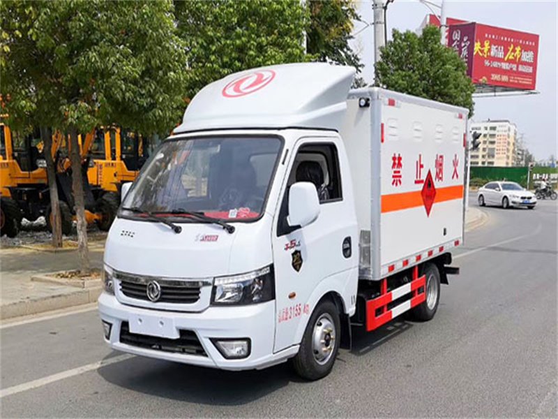 很不錯的一款國六3.1米東風(fēng)途逸易燃氣體廂式運輸車