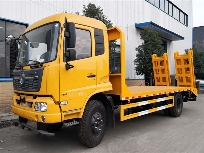 東風(fēng)天錦VR新款平板車(chē)性價(jià)比高