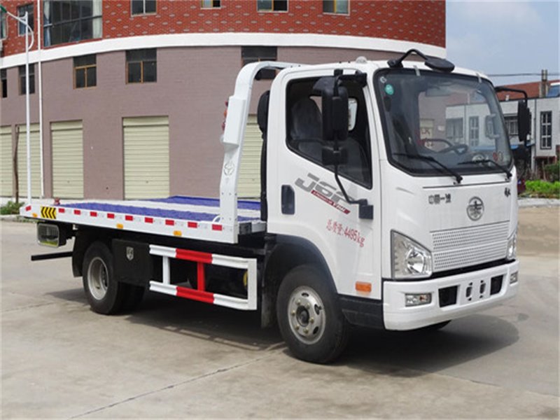 解放J6F藍(lán)牌一拖二平板清障車買的放心
