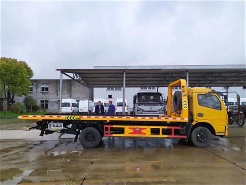 平板一拖二清障車(chē)東風(fēng)多利卡優(yōu)惠促銷(xiāo)