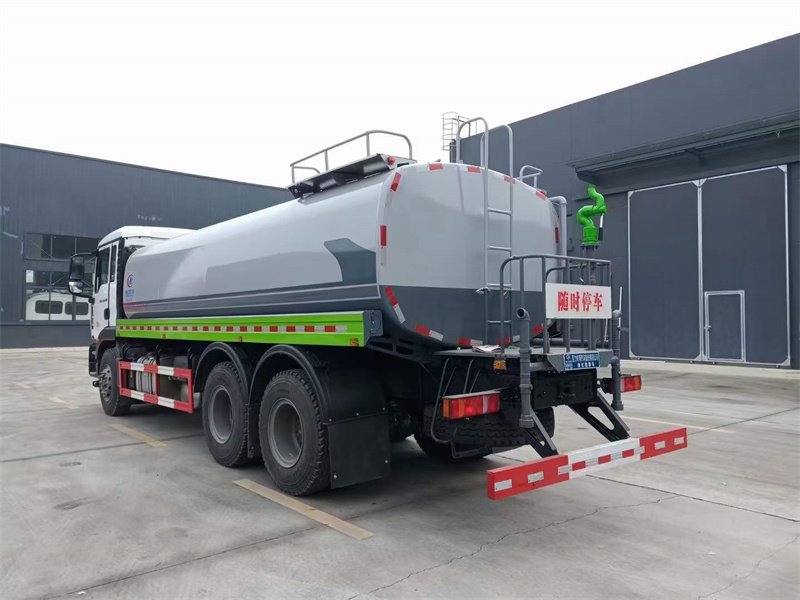 多功能?chē)?guó)六重汽汕德卡后雙橋綠化噴灑車(chē)