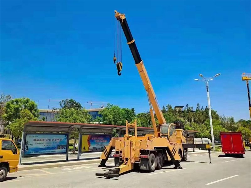 重汽豪沃吊帶清障車掙錢利器