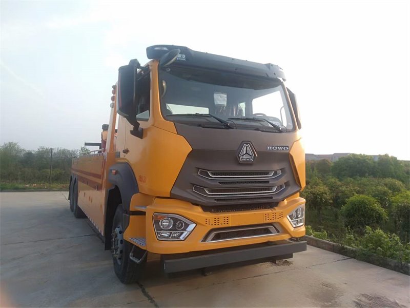 重汽豪瀚后雙橋托吊連體重型清障車性價比高
