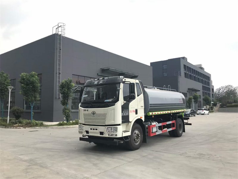 解放J6國六15方灑水車好車推薦