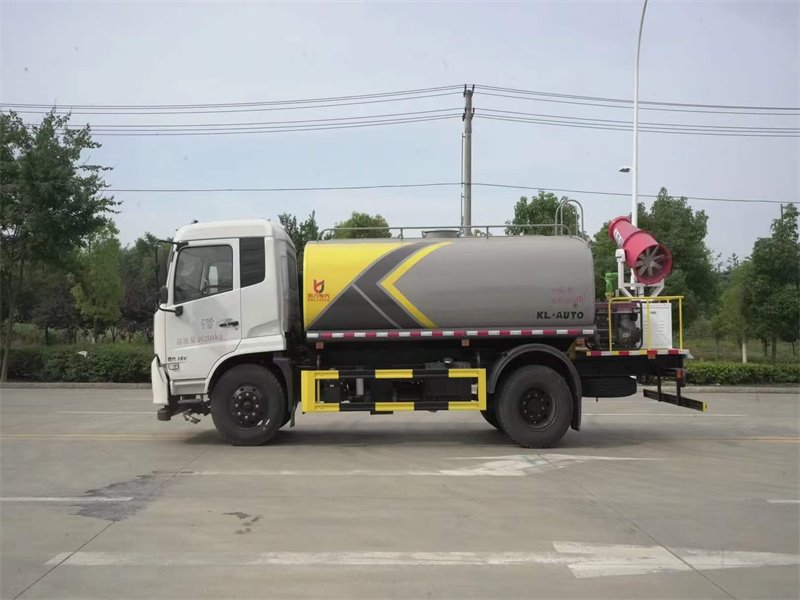 霧炮車東風(fēng)天錦的配置怎么樣