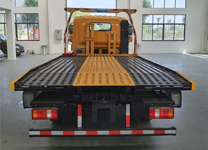 程力威牌CLW5041TQZZ6清障車(chē)