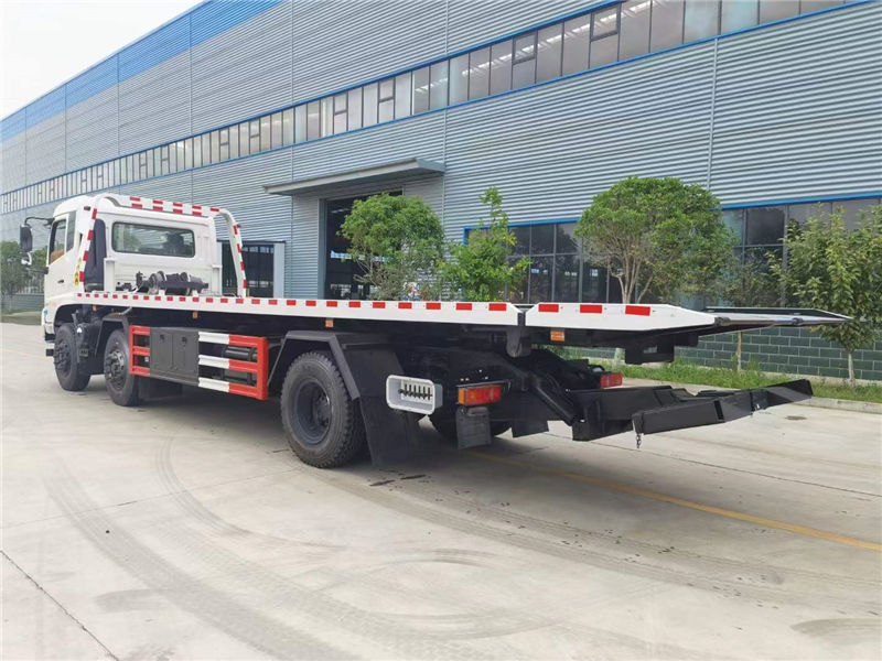 國六東風(fēng)專底D3V小三軸道路救援清障車