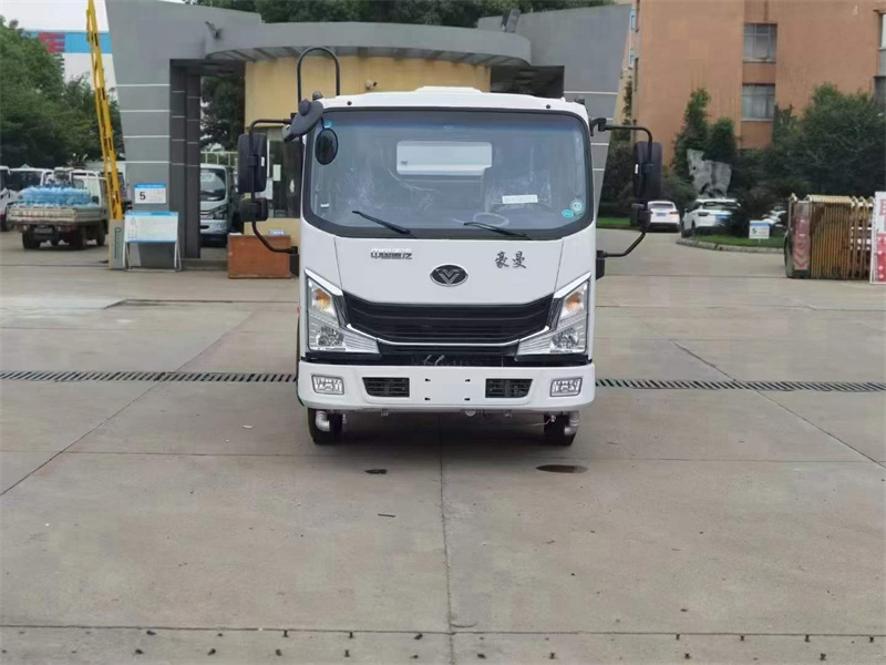國(guó)六重汽豪曼抑塵車上藍(lán)牌不超重