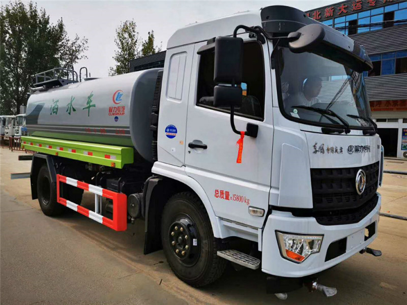 國六灑水車生產(chǎn)廠家東風(fēng)D3