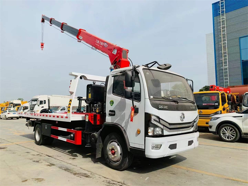 黃牌清障車帶吊國六東風(fēng)多利卡D8