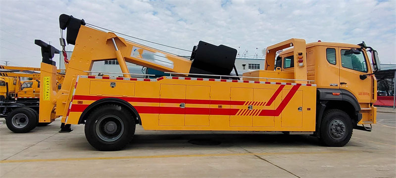 重汽豪瀚清障車現(xiàn)車出售