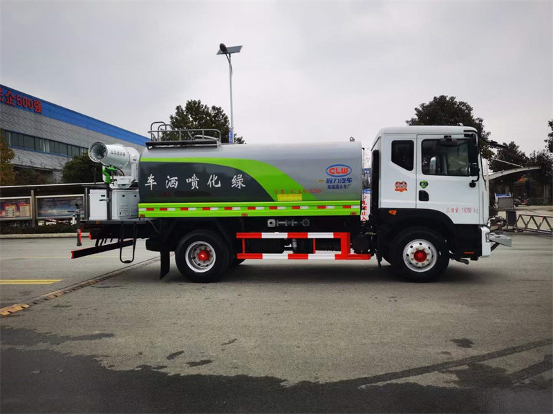 12方東風(fēng)D9灑水車165馬力