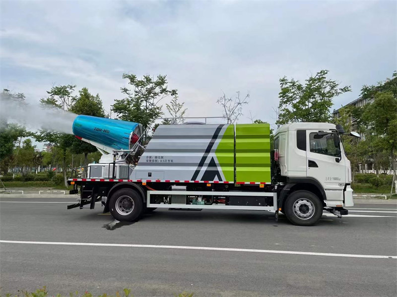 比亞迪抑塵車100米霧炮