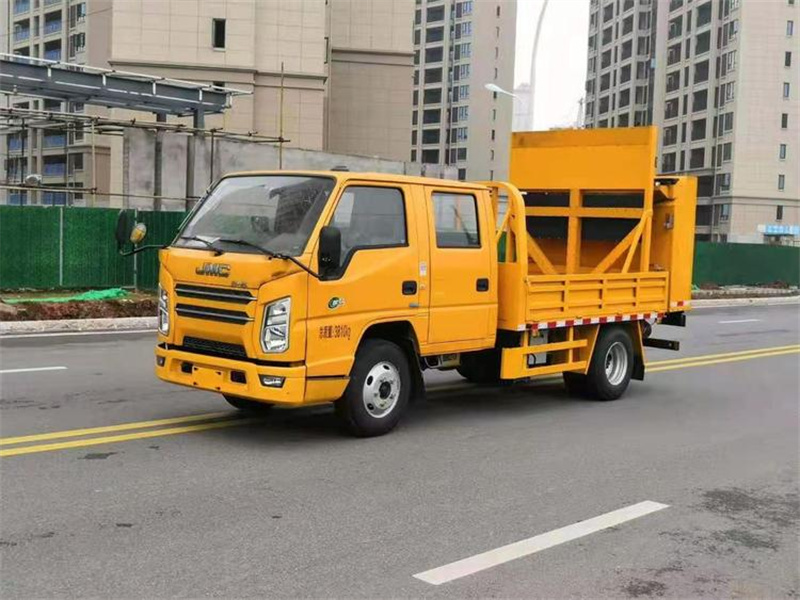 藍(lán)牌防撞緩沖車生產(chǎn)廠家湖北直營(yíng)