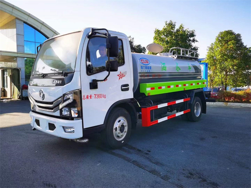 5方東風(fēng)灑水車廠家批發(fā)價(jià)格　　 