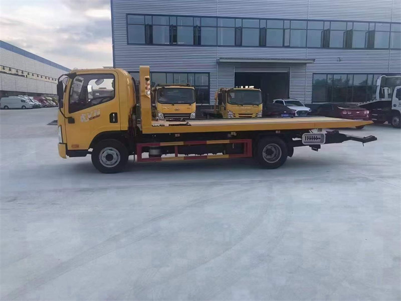 藍(lán)牌清障車超長(zhǎng)軸距