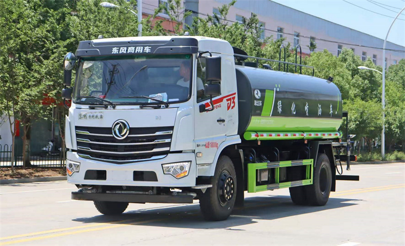 東風(fēng)專底15方灑水車價(jià)格實(shí)惠