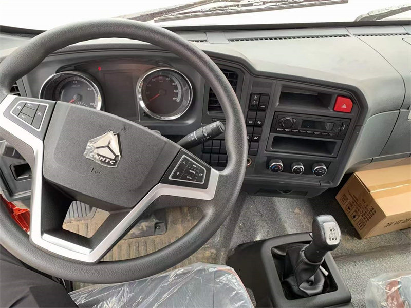 重汽豪沃平板運輸車特價14w