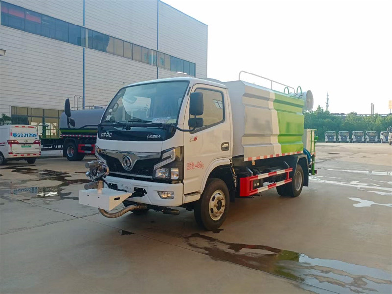 7方抑塵車福瑞卡F6環(huán)保齊全