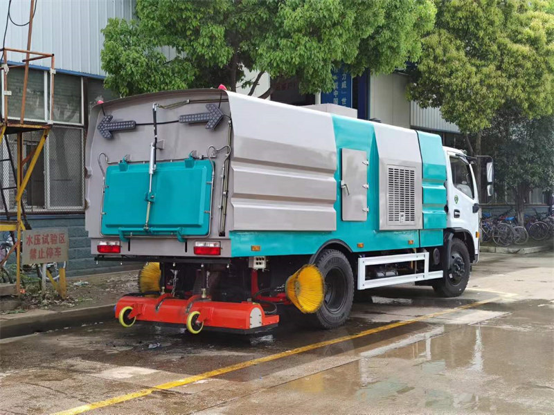 東風(fēng)天錦吸塵車廠家直銷