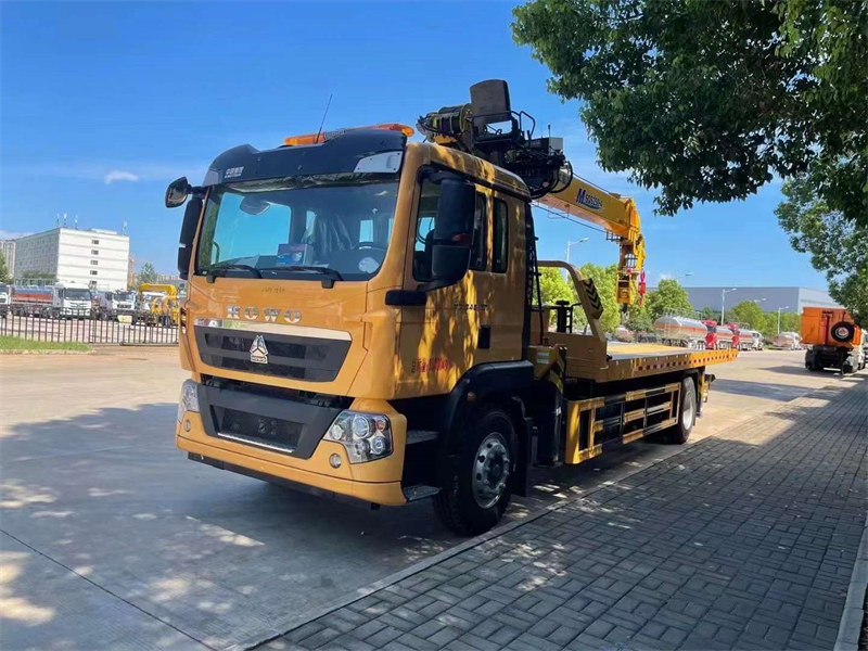 豪沃清障車帶徐工吊機性價高