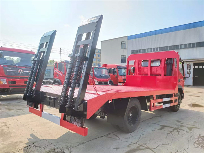 福田瑞沃ES5平板車(chē)現(xiàn)車(chē)