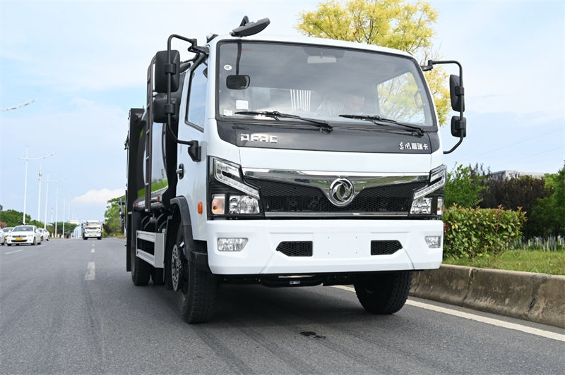 東風(fēng)新能源壓縮垃圾車一口價(jià)