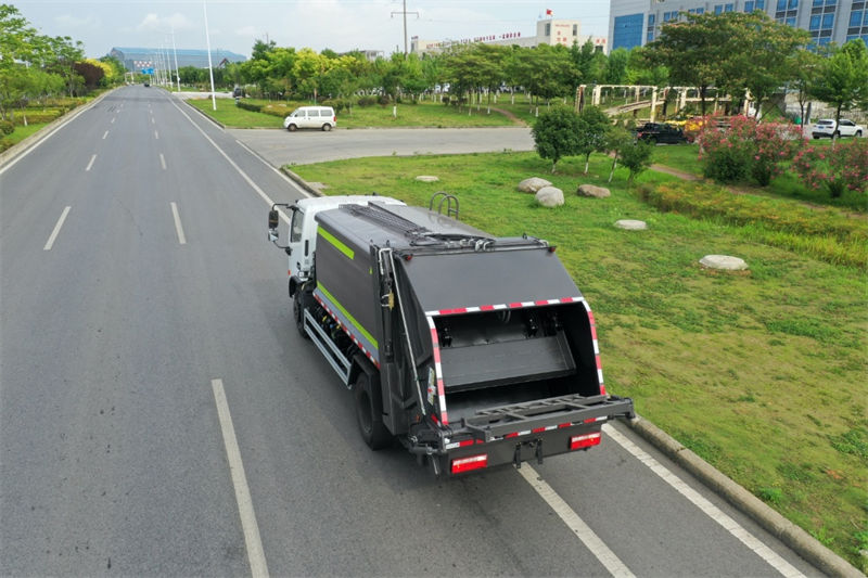東風(fēng)新能源壓縮垃圾車一口價(jià)