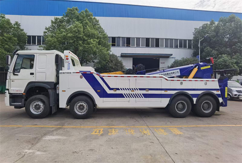 湖北程力豪沃V7一拖一清障車現(xiàn)車