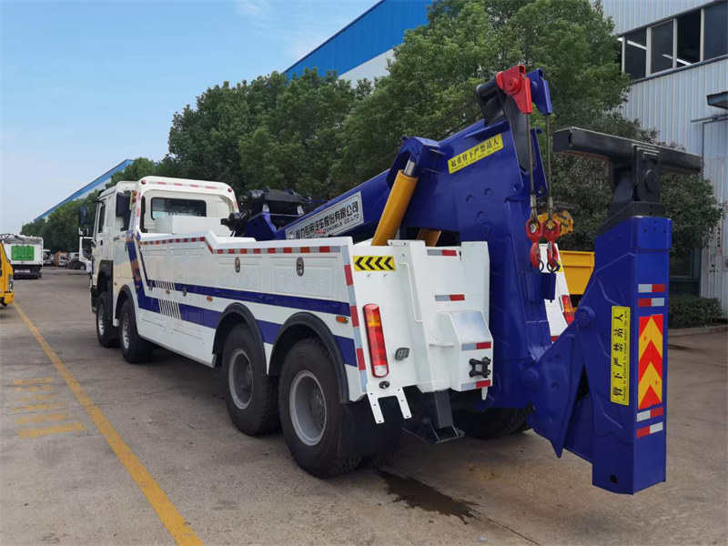 湖北程力豪沃V7一拖一清障車現(xiàn)車