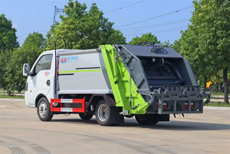 藍(lán)牌壓縮式垃圾車買哪家好