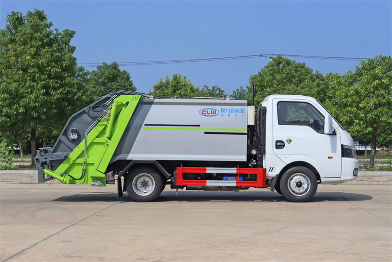 藍(lán)牌壓縮式垃圾車買哪家好