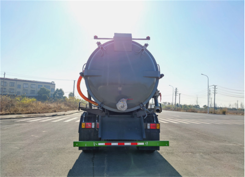 12.5方吸污車賣多少錢