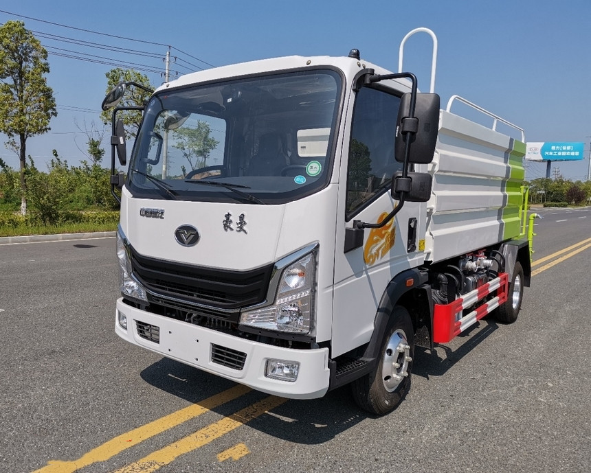 重汽豪曼抑塵車現(xiàn)車