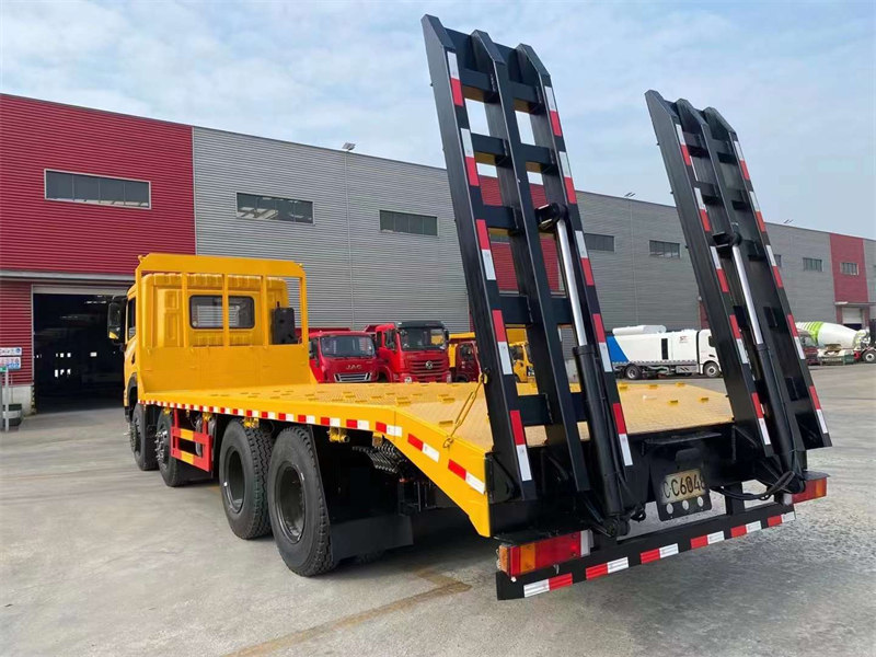 新一代重載版平板車350大馬力