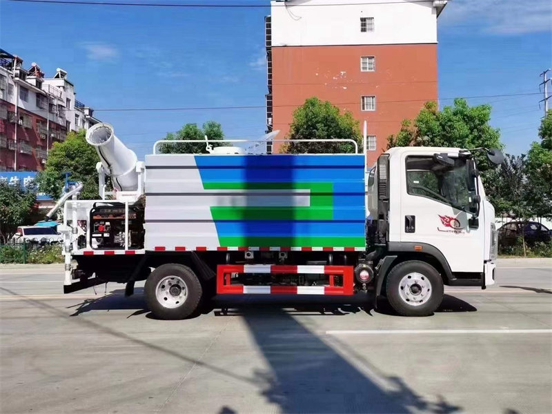 重汽豪沃輕卡7方灑水抑?塵車定車優(yōu)惠