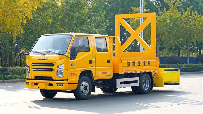 江鈴藍(lán)牌防撞緩沖車配置