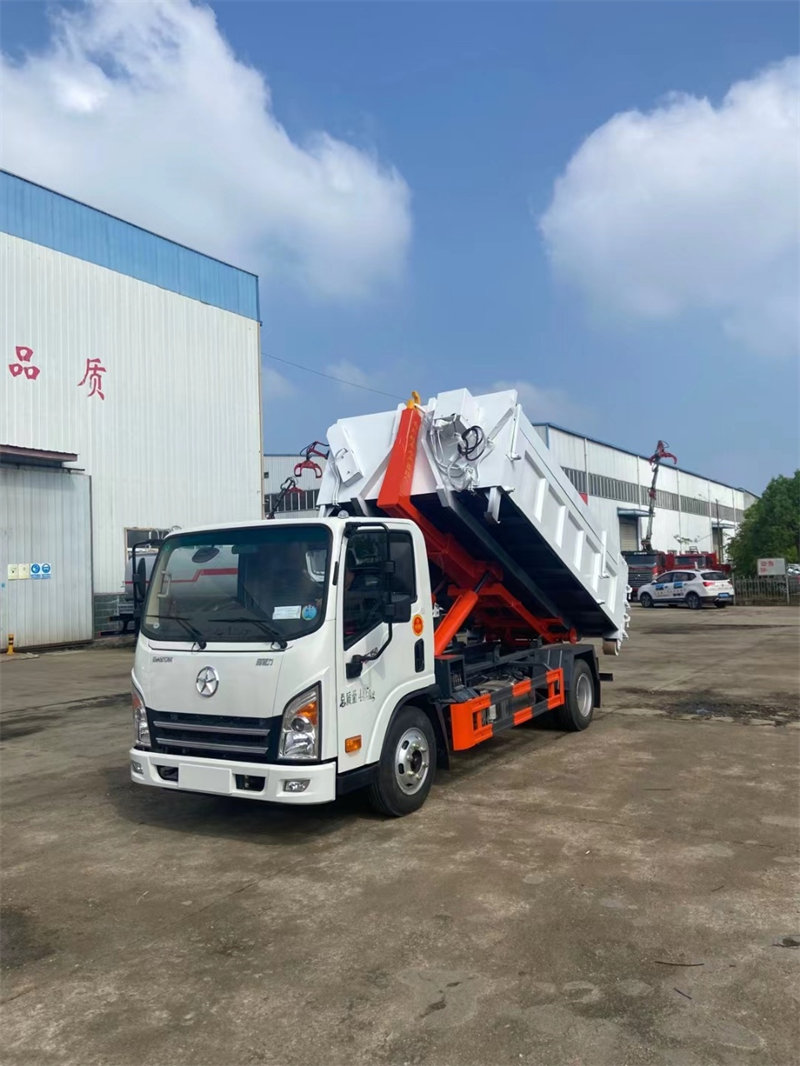 大運車廂可卸式垃圾車報價低