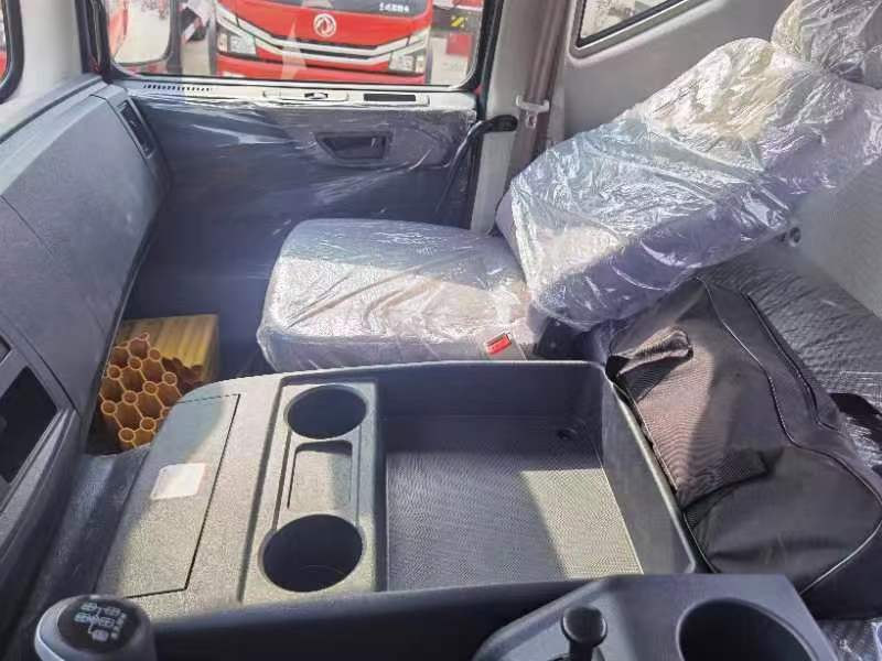 解放龍V下沉式平板車重心更穩(wěn)