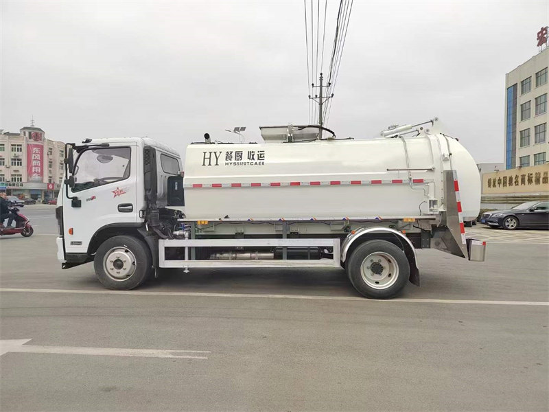 東風(fēng)凱普特餐廚垃圾車順利交付