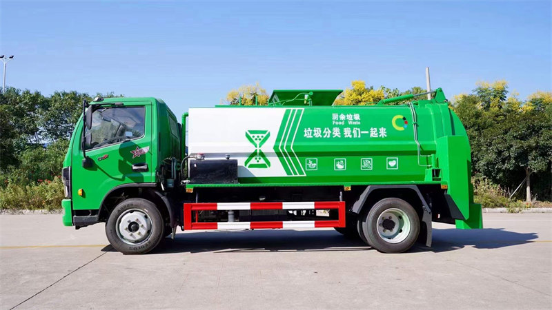 多利卡8方餐廚垃圾車現(xiàn)車特價(jià)出售